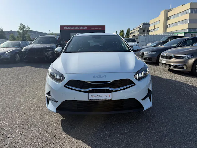 Kia Ceed SW 1.5 T-GDi MHEV Power