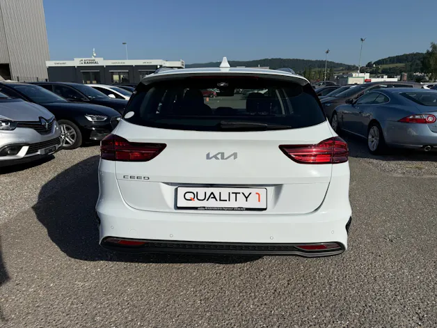 Kia Ceed SW 1.5 T-GDi MHEV Power