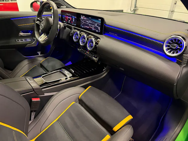 Mercedes-Benz A 45 S AMG 4matic+ Limited Edition Green Hell Magno