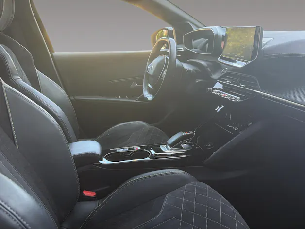 PEUGEOT 208 e-GT Pack