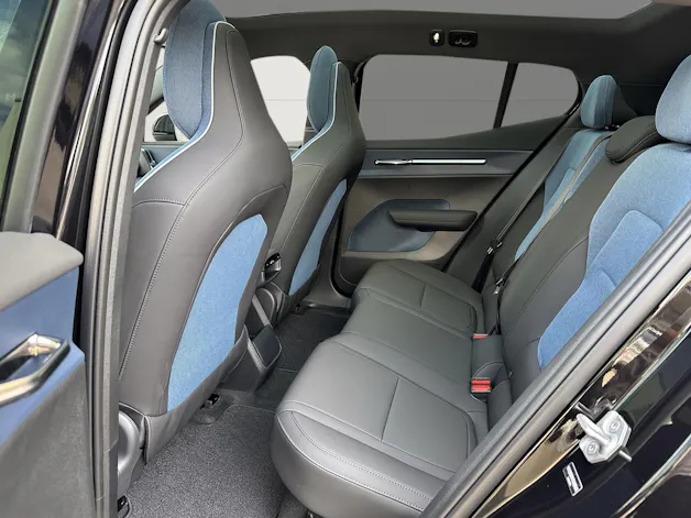 Volvo EX30 CC E60 Twin Performance AWD