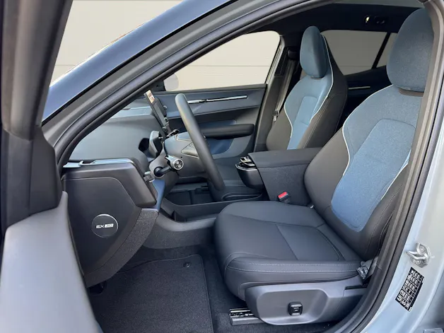 Volvo EX30 CC E60 Twin Performance AWD