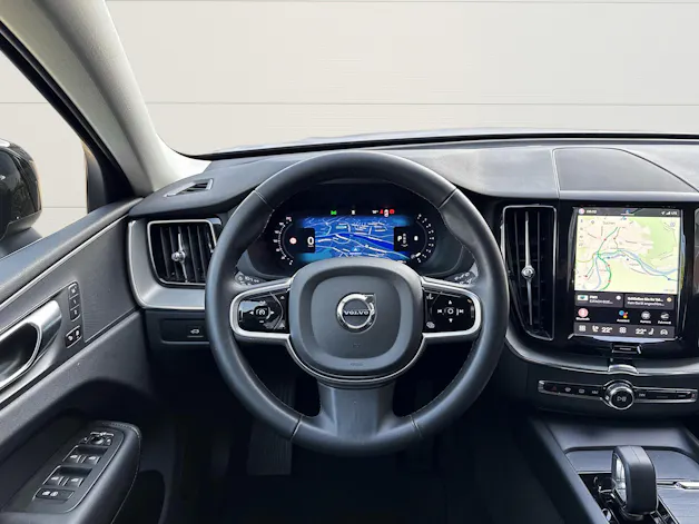 Volvo XC60 2.0 B5 MH Plus Dark AWD