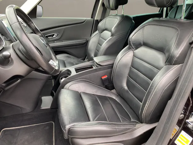 Renault Scénic 1.8 dCi Initiale Paris EDC