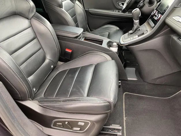 Renault Scénic 1.8 dCi Initiale Paris EDC