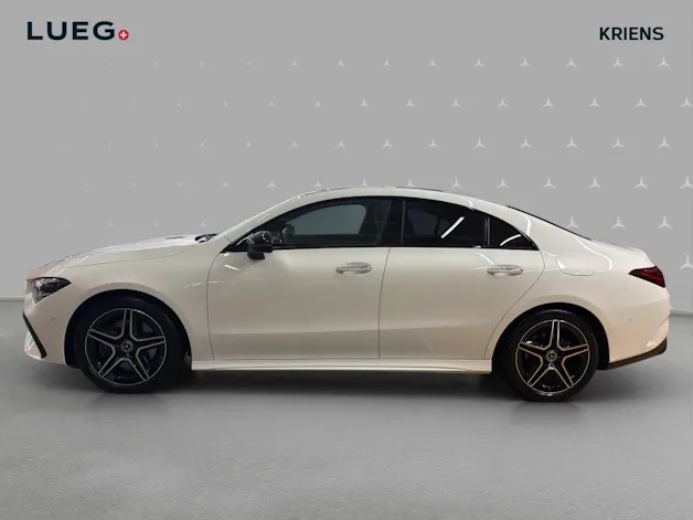 Mercedes-Benz CLA 220 4M - AMG / Rückfahrkamera / Standheizung / Panorama-Dach