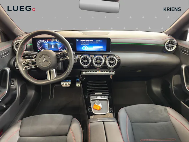 Mercedes-Benz CLA 220 4M - AMG / Rückfahrkamera / Standheizung / Panorama-Dach