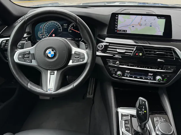 BMW 540i xDrive Touring M Sport Steptronic