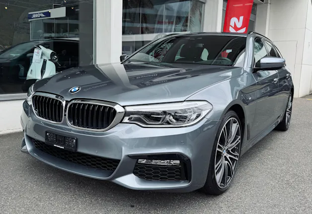 BMW 540i xDrive Touring M Sport Steptronic