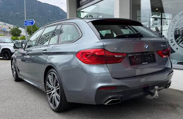 BMW 540i xDrive Touring M Sport Steptronic