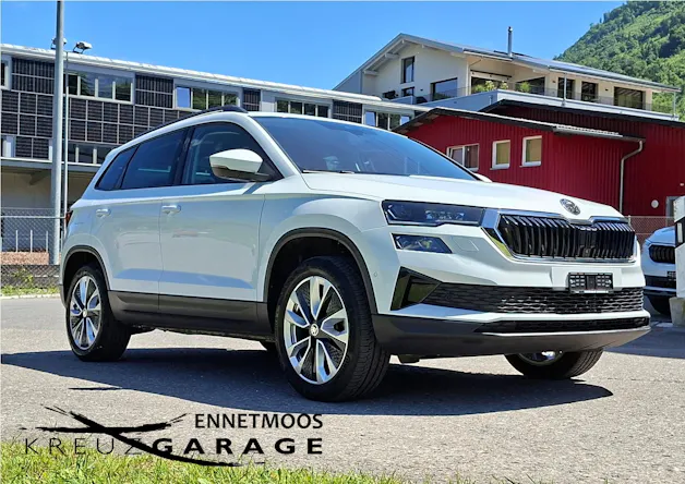 Škoda Karoq 2.0 TDI CR Style 4x4 DSG Anhängerkupplung+8-fach bereift*