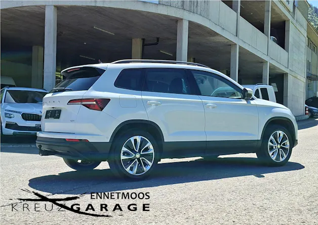 Škoda Karoq 2.0 TDI CR Style 4x4 DSG Anhängerkupplung+8-fach bereift*