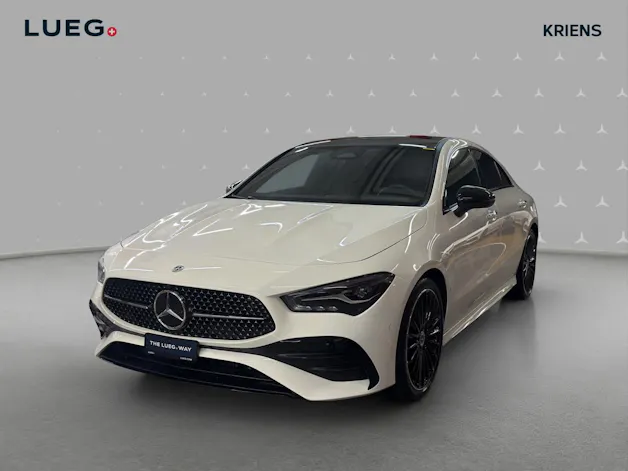 Mercedes-Benz CLA 200 - AMG / Rückfahrkamera / Panorama-Dach / Ambiente-Licht