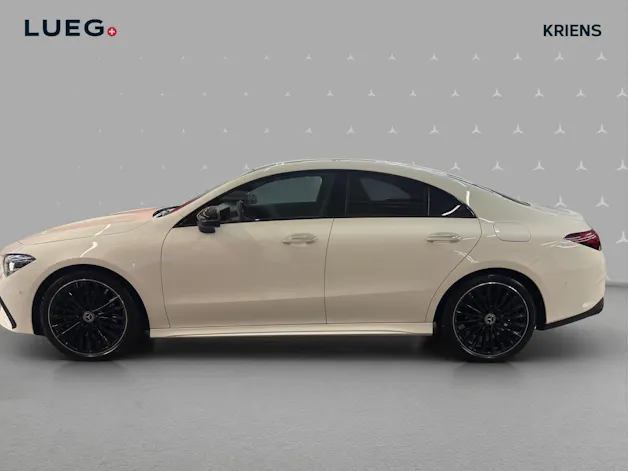 Mercedes-Benz CLA 200 - AMG / Rückfahrkamera / Panorama-Dach / Ambiente-Licht