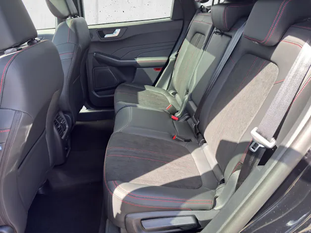 Ford Kuga 2.5 Hybrid ST-Line X 4x4 black&white Ed.