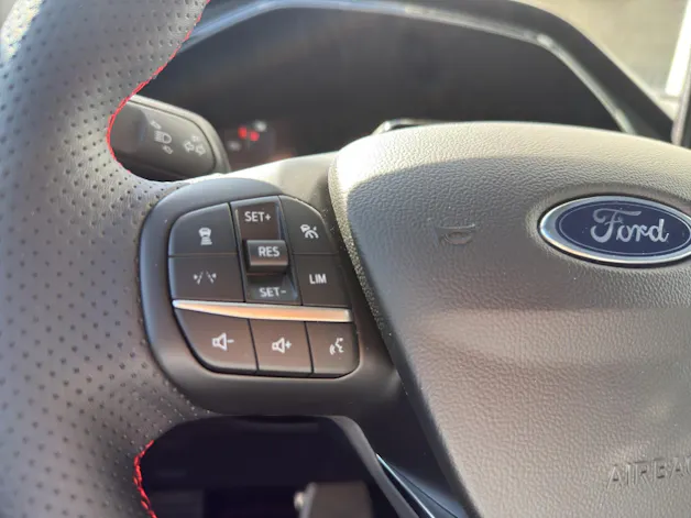 Ford Kuga 2.5 Hybrid ST-Line X 4x4 black&white Ed.