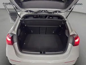 Mercedes-Benz A 35 4M - AMG / Rückfahrkamera / Sitzmemory / Multibeam LED