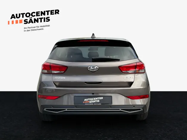 Hyundai i30 1.5 T-GDi Amplia 48V MH DCT