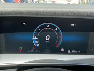 VW Tayron 2.0 TDI 193 PS 4Motion R-Line *** PANORAMDACH & ANHÄNGERKUPPLUNG ***