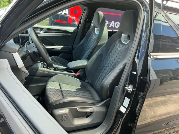 VW Tayron 2.0 TDI 193 PS 4Motion R-Line *** PANORAMDACH & ANHÄNGERKUPPLUNG ***