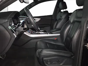 Audi Q8 55 TFSI e quattro PHEV tiptronic