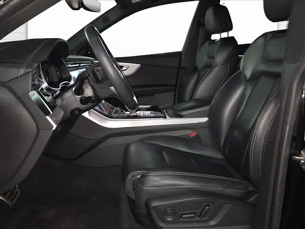 Audi Q8 55 TFSI e quattro PHEV tiptronic