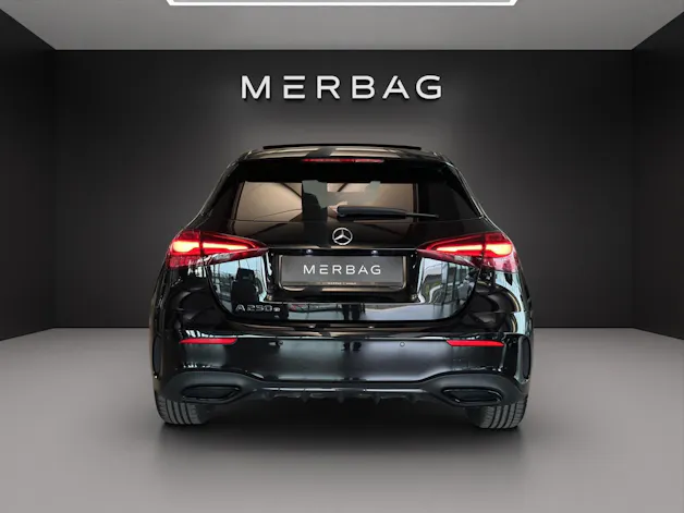 Mercedes-Benz A 250 e EQ Star 8G-DCT