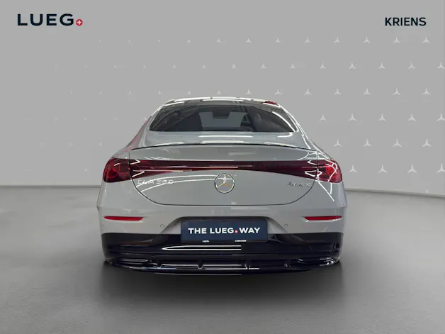 Mercedes-Benz CLA 350 4M - 85 kWh - EQ - AMG / DISTRONIC / 360 Grad Kamera / Panorama-Dach