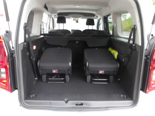 Fiat Qubo L 1.5 TD La Prima 130 PS 7 Plätze