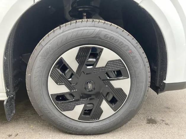 Ford Transit C Van 320 L1 2.5 Duratec 233 Trend PHEV