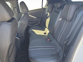 https://vehicle.imgix.net/4354812/565339bd-3b3c-4236-965d-ab15f7c66ce9.jpg