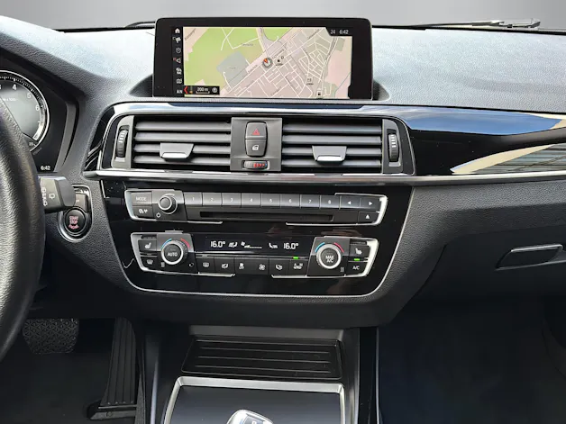 BMW 118i Essential Ed.