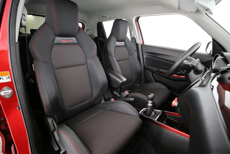 Fahrzeugbild SUZUKI SWIFT