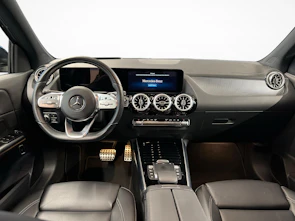 Fahrzeugbild MERCEDES-BENZ EQA 350 Electric Art Line 4matic