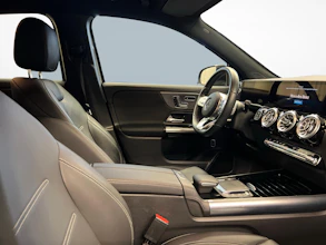 https://vehicle.imgix.net/4354941/ed931788-4aed-44f8-b04a-0ee21f04bc66.jpg