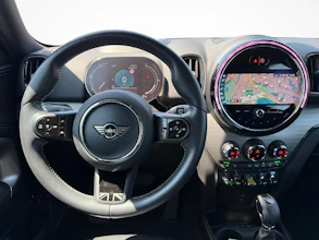 https://vehicle.imgix.net/4354972/3ff3525e-29d9-4f0f-8cf9-78303d3fadac.jpg