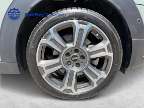 https://vehicle.imgix.net/4354972/a04e7d0a-94da-4c0d-9962-1fe2ce0dfa21.jpg