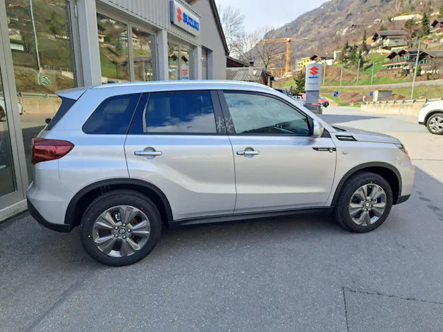 Suzuki Vitara 1.4 T Sakura Top Hybrid 4x4