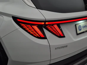 https://vehicle.imgix.net/4355017/a58cfc7b-339f-4654-b215-cc790875c4c4.jpg