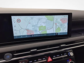 https://vehicle.imgix.net/4355017/b8c76bef-f741-405f-b0d8-24d43062df43.jpg