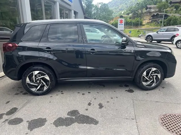 Suzuki Vitara 1.4 T Sakura Top Hybrid 4x4