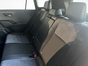https://vehicle.imgix.net/4355052/e1aae0d6-e9c7-4c3c-b635-9a2fb5d82502.jpg