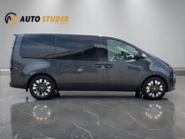 HYUNDAI Staria Premium 2.2 CRDI Vertex 4WD