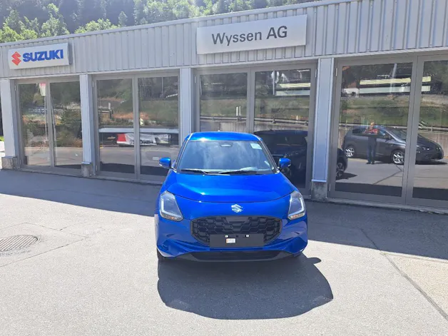 Suzuki Swift 1.2 Sakura Top Hybrid 4x4