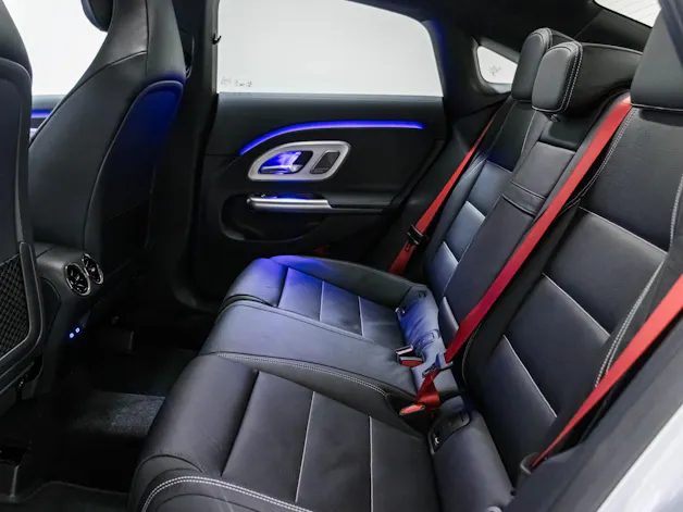 Mercedes-Benz CLA 220 4MATIC