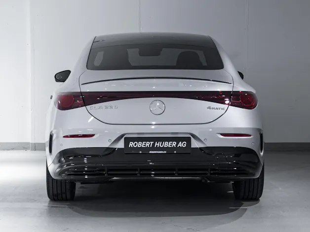 Mercedes-Benz CLA 220 4MATIC