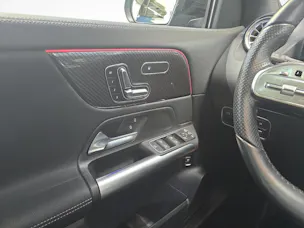Mercedes-Benz GLA 200 4MATIC AMG Line