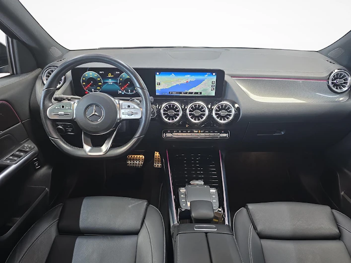 Fahrzeugbild MERCEDES-BENZ GLA 200