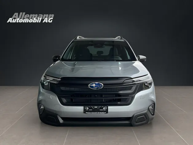 Subaru Forester Station 2.0i e-Boxer Swiss Plus
