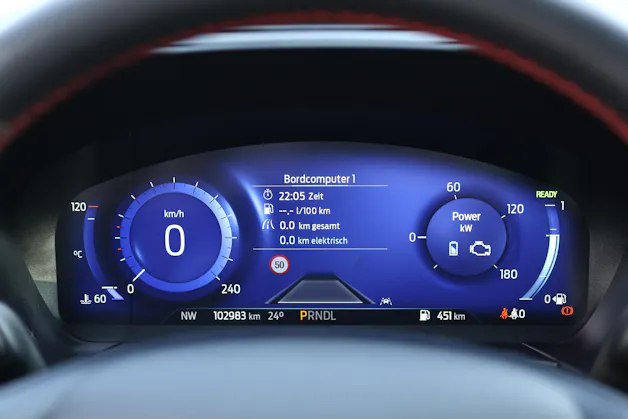 Ford Kuga 2.5 Hybrid ST-Line X * HEAD-UP DISPLAY * PACK FAHRASSISTENZ * PACK WINTER *
